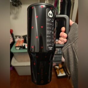 HydroJug 40oz Traveler - Queen of Hearts